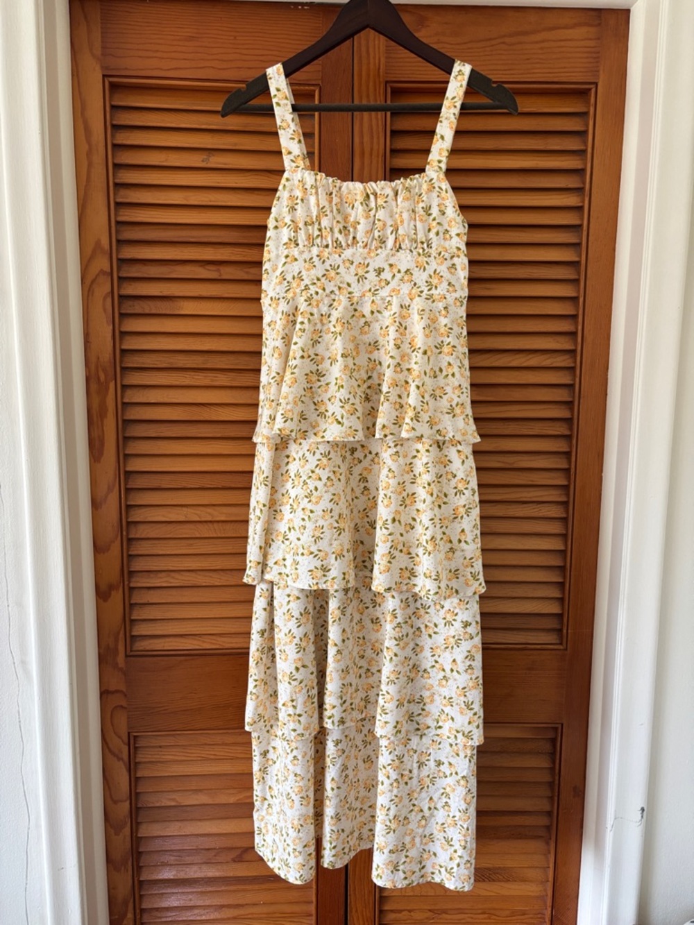SHEIN Cream Floral Tiered Maxi Dress